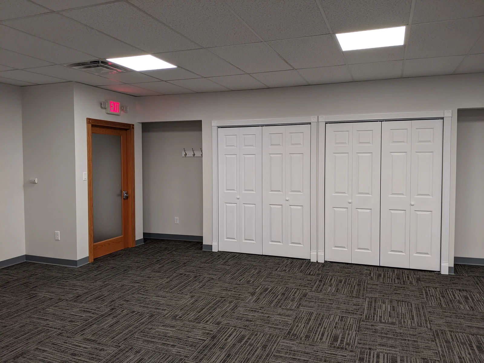 Office in Albany, NY — Sale in Albany, NY, photo 8 of 8