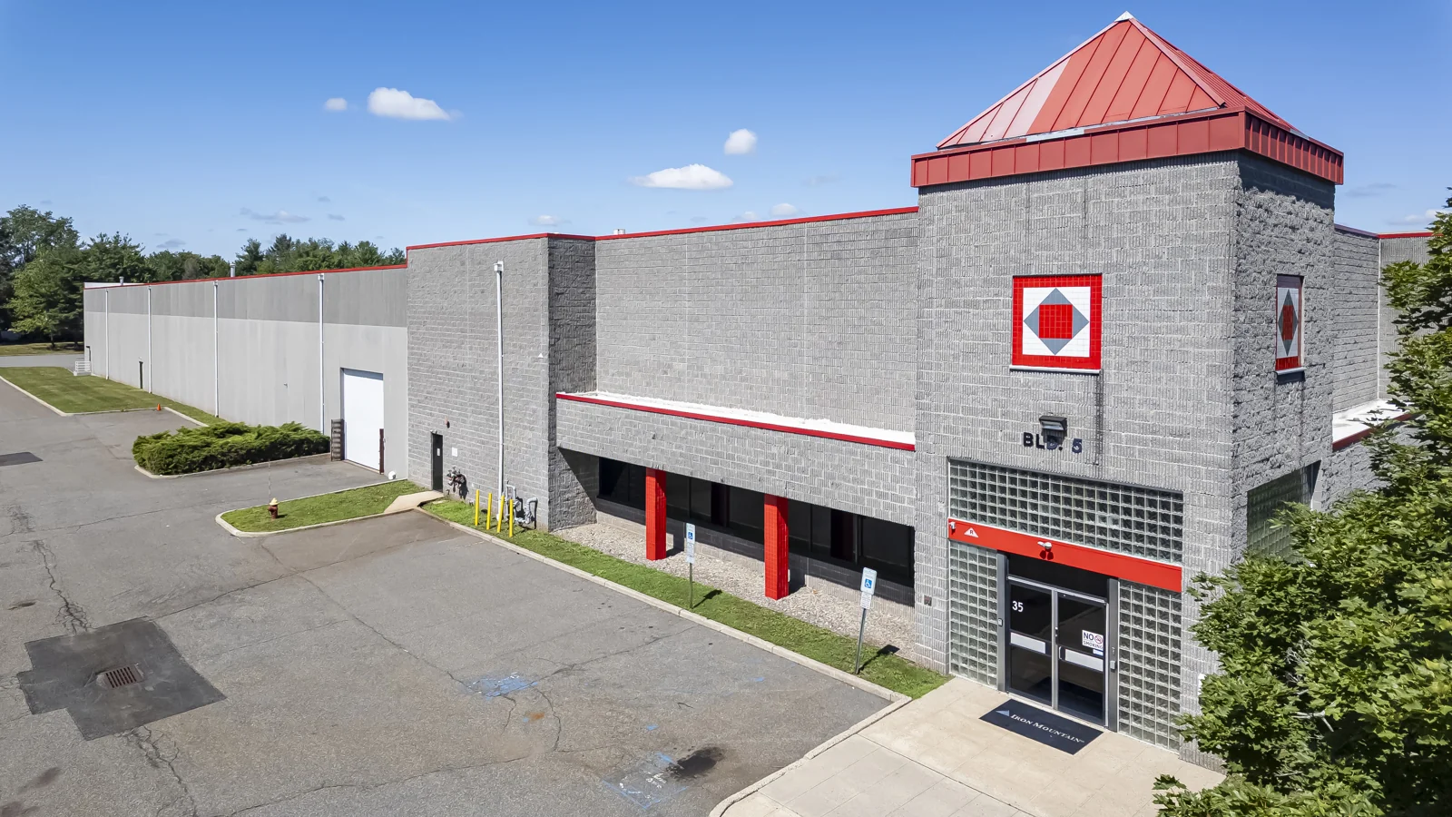 Industrial in Franklin Township, NJ — Lease in Franklin Township, NJ, photo 2 of 8