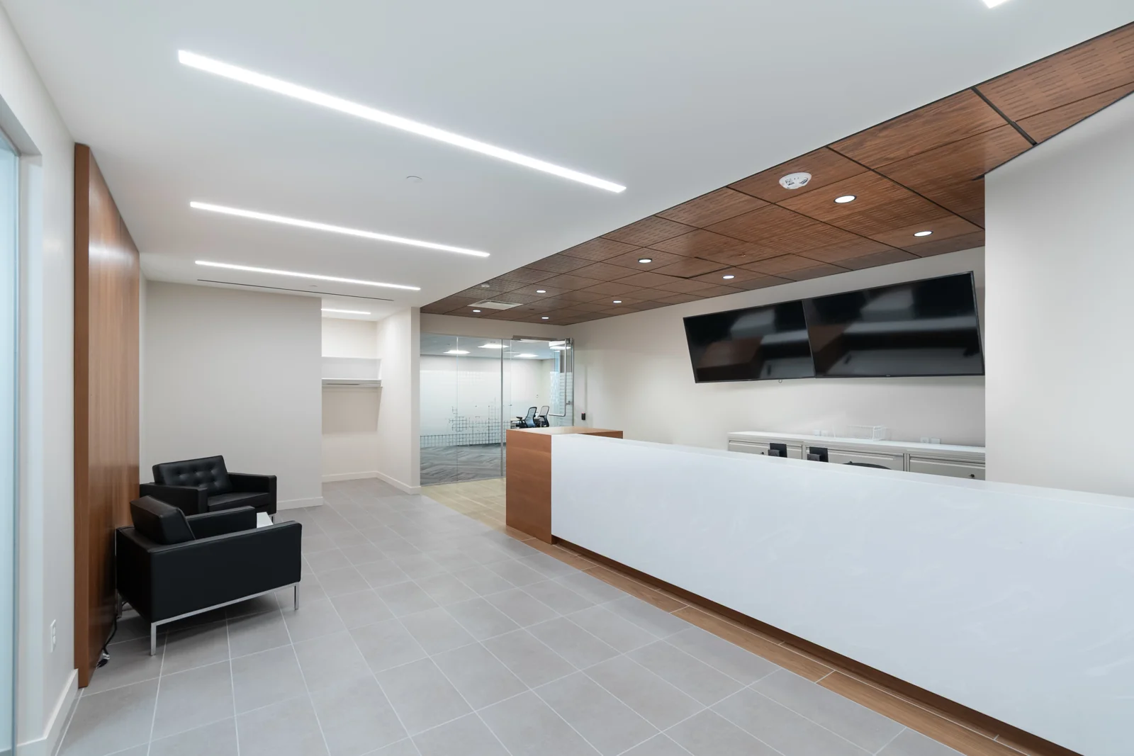 Stoneleigh II — Lease in Chantilly, VA, photo 1 of 8