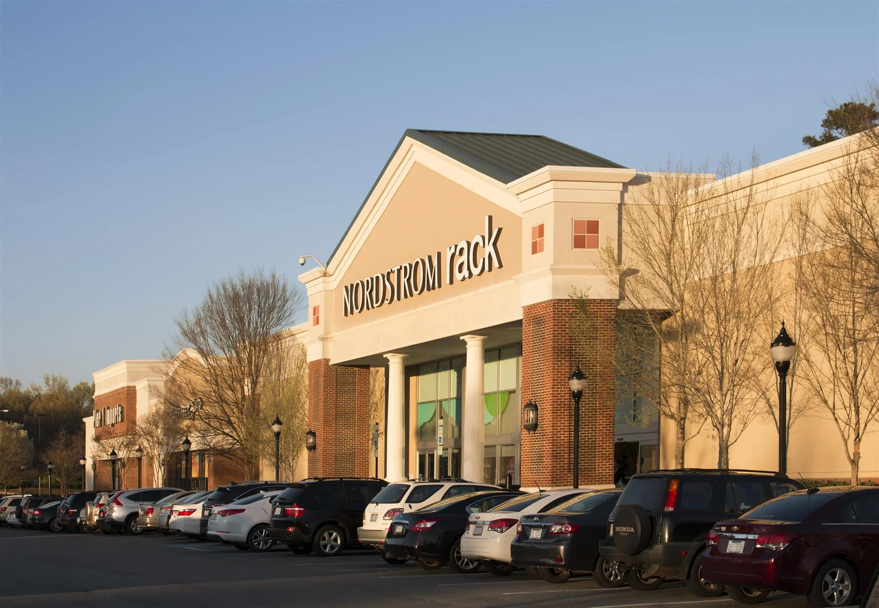 Renaissance Center — Lease in Durham, NC, photo 1 of 2