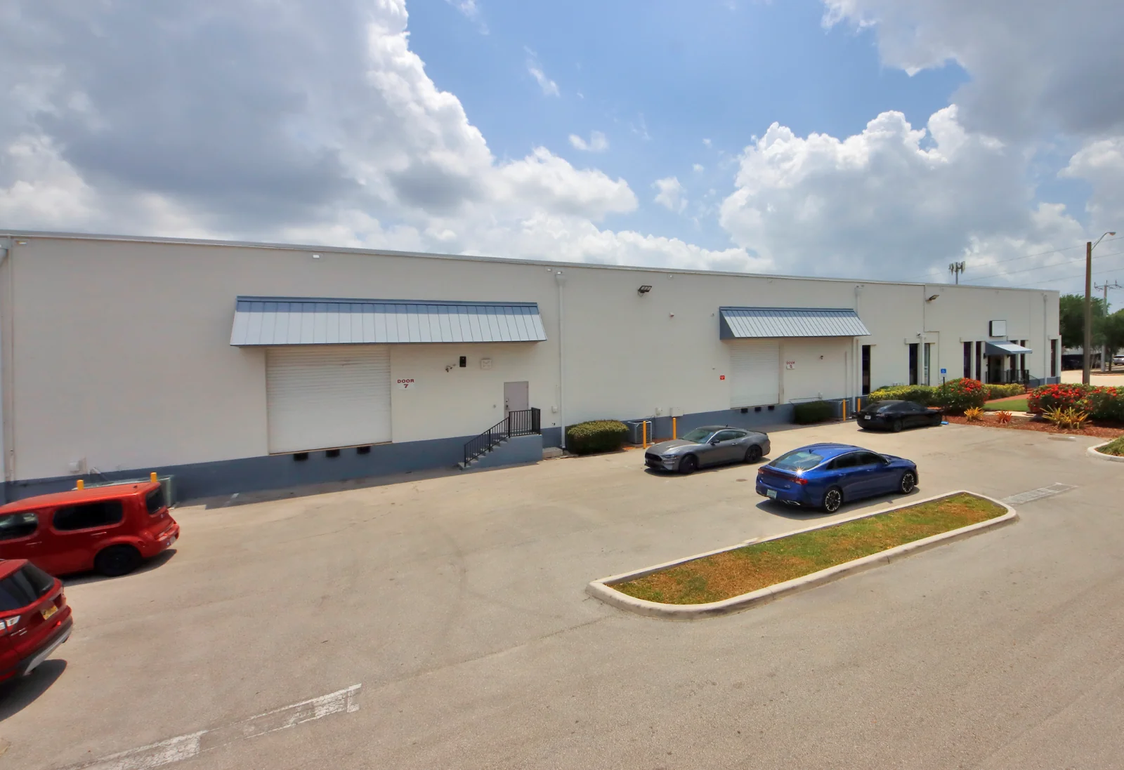 Lakeview Center — Lease in Fort Lauderdale, FL, photo 2 of 8