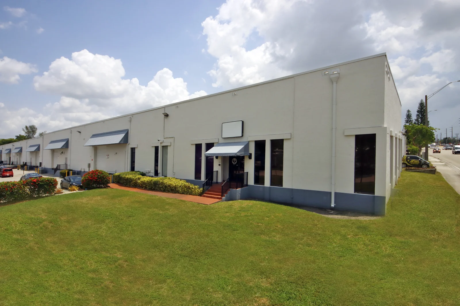 Lakeview Center — Lease in Fort Lauderdale, FL, photo 4 of 8