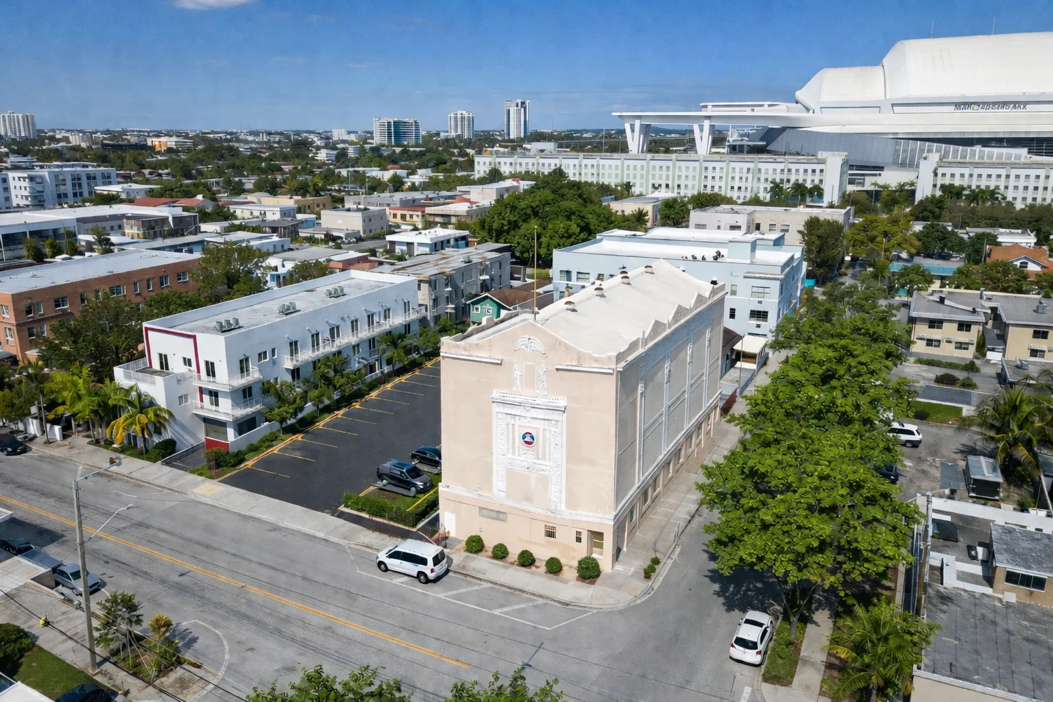 Office in Miami, FL - photo 3 - Miami, FL