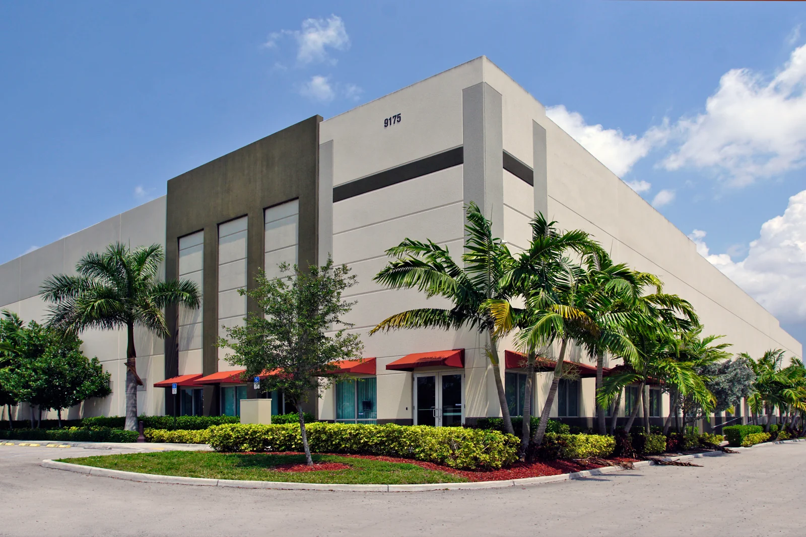 Flagler Station II, Building 38 - photo 1 - Miami, FL
