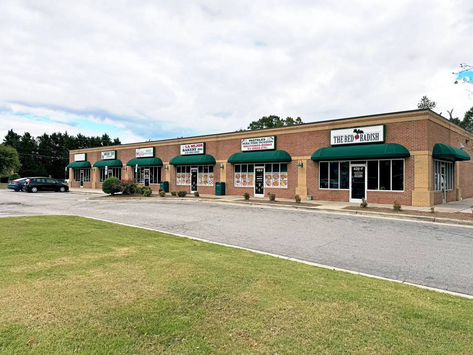 Main Street Commons — Lease in Kernersville, NC, photo 1 of 2