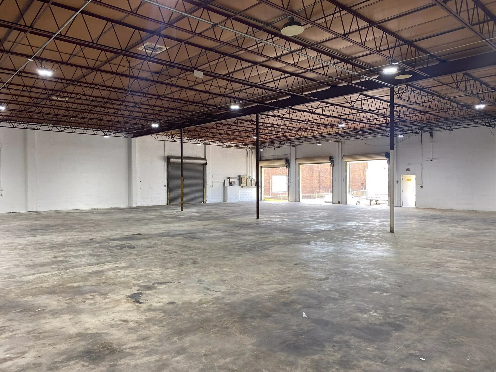Warehouse Storage in the Heart of Orlando — Lease in Orlando, FL, photo 1 of 2
