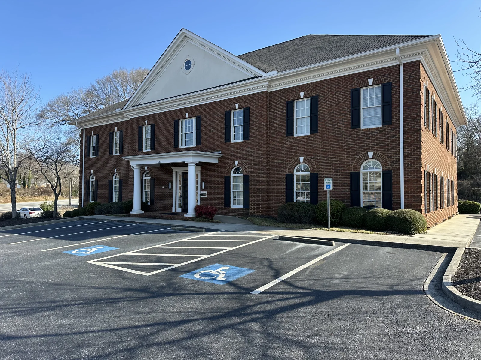 Office in Greenville, SC — Sale in Greenville, SC, photo 2 of 8