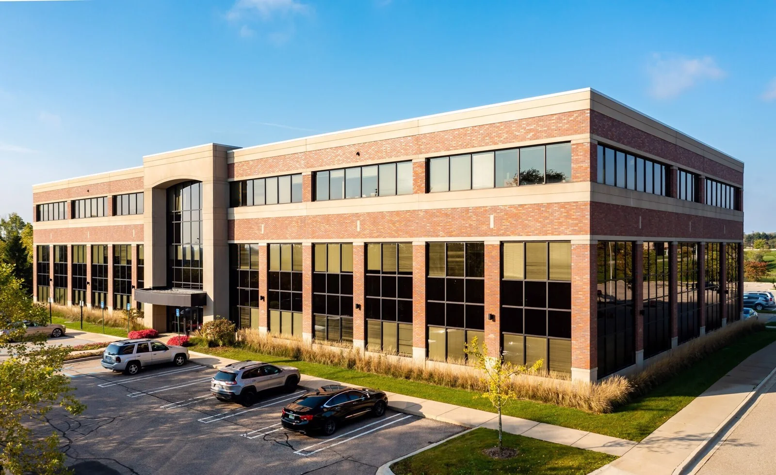 College Park - photo 2 - Livonia, MI