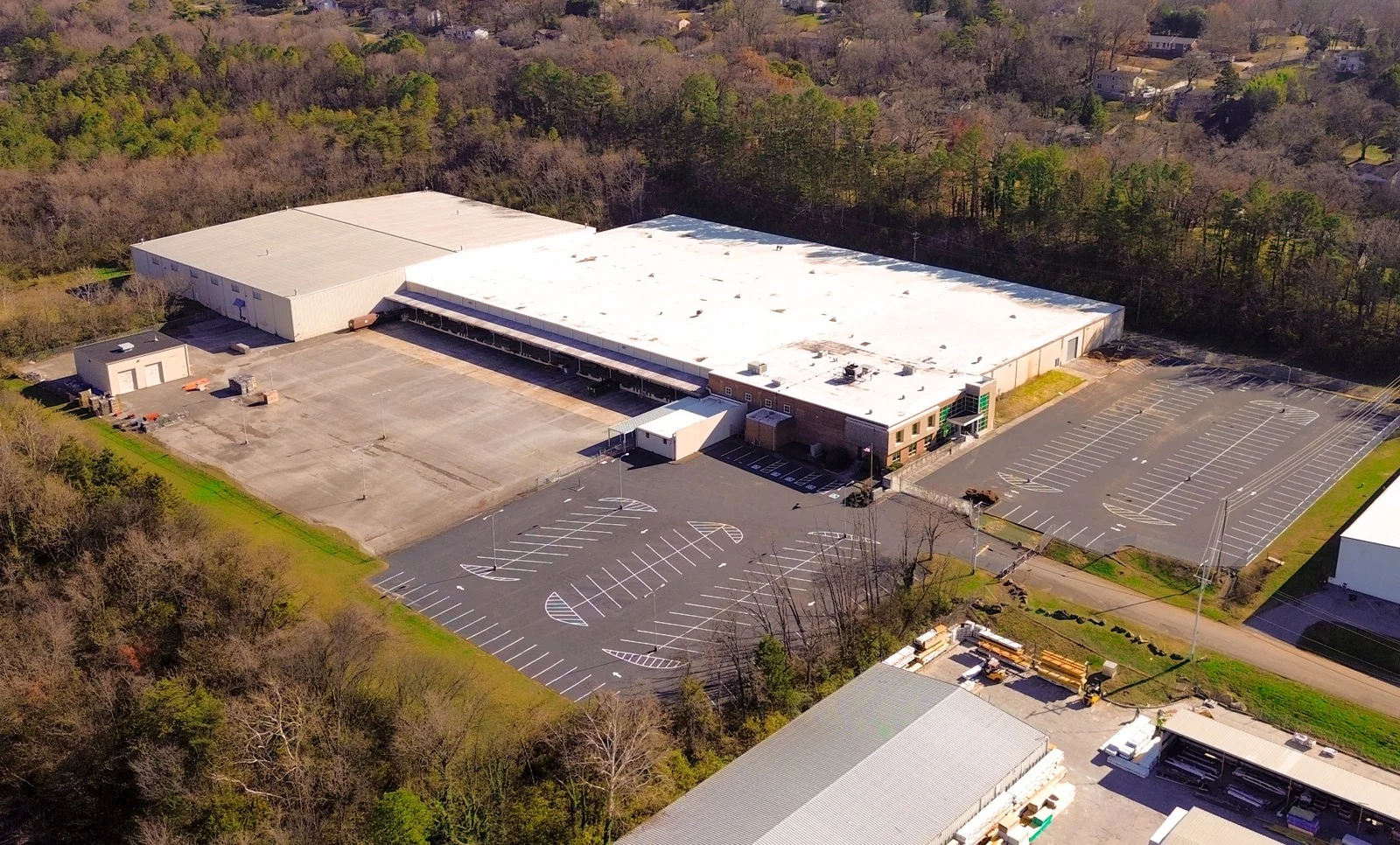Industrial in Knoxville, TN — Lease in Knoxville, TN, photo 1 of 8