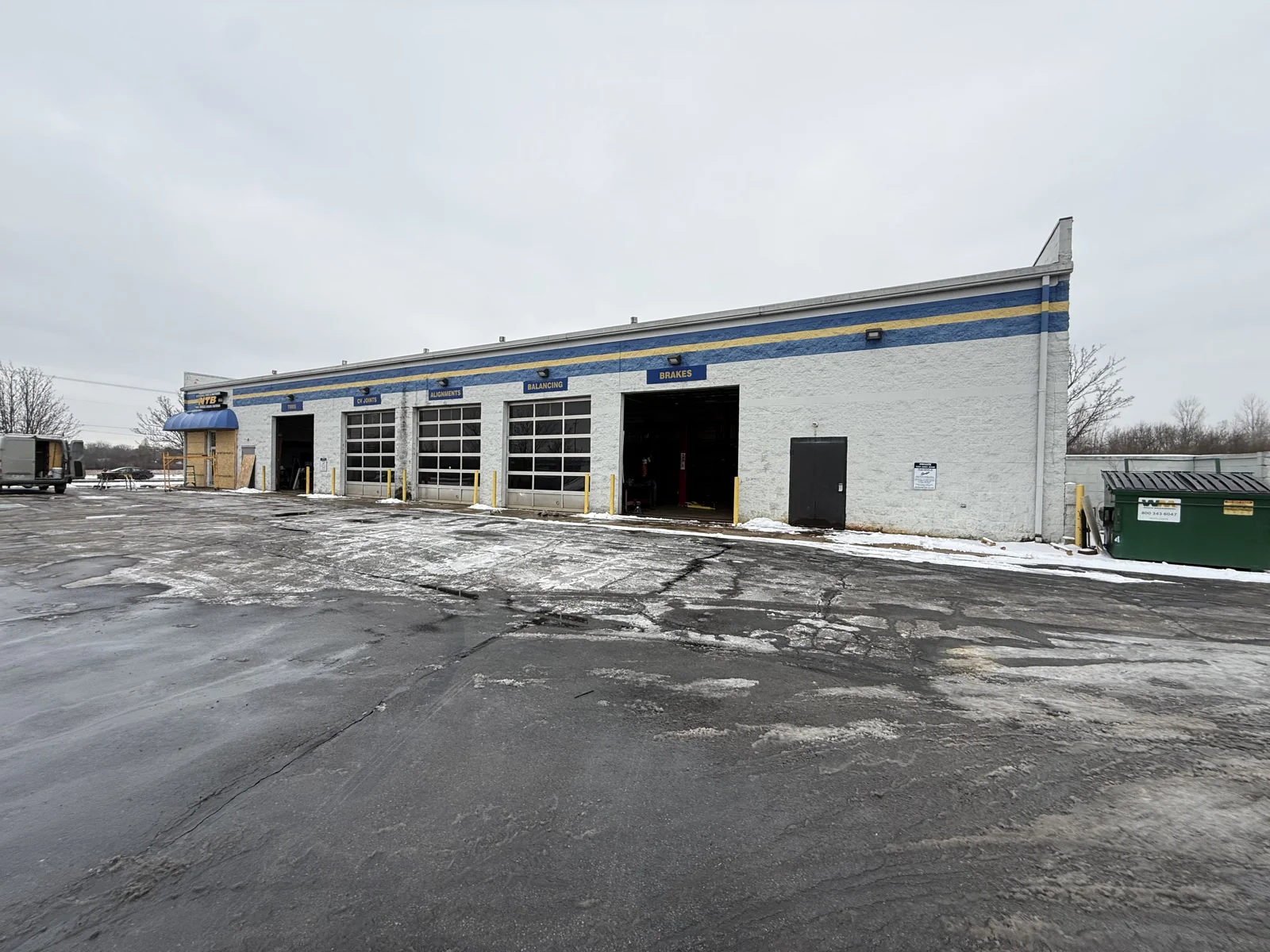 2901 Harshman Rd - photo 1 - Dayton, OH