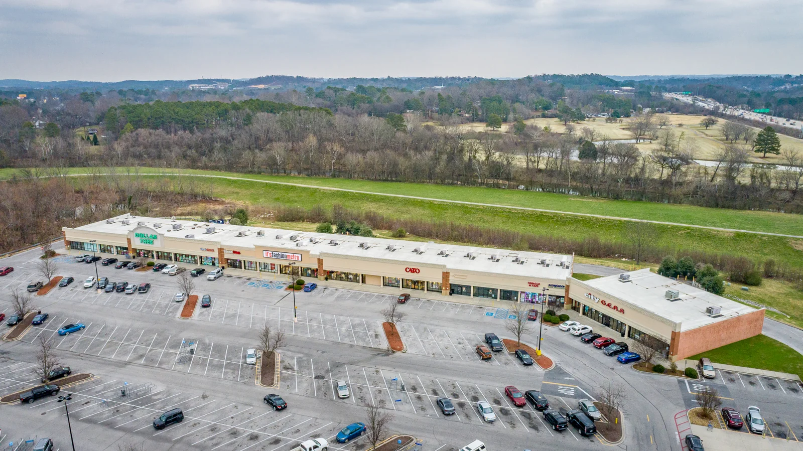 Retail in Chattanooga, TN — Lease in Chattanooga, TN, photo 3 of 5