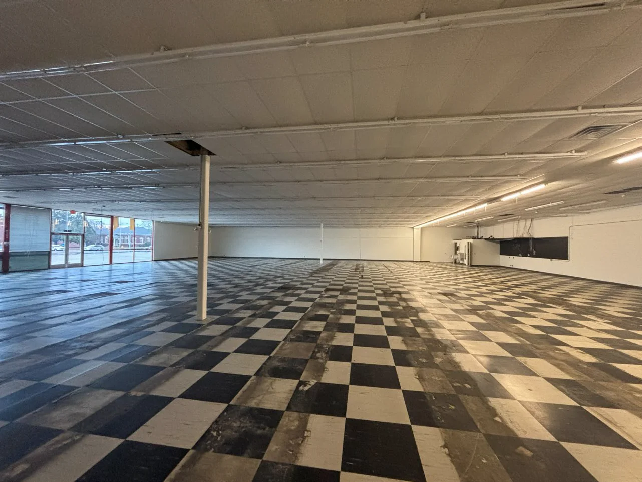 Retail in Gadsden, AL — Sale in Gadsden, AL, photo 2 of 4
