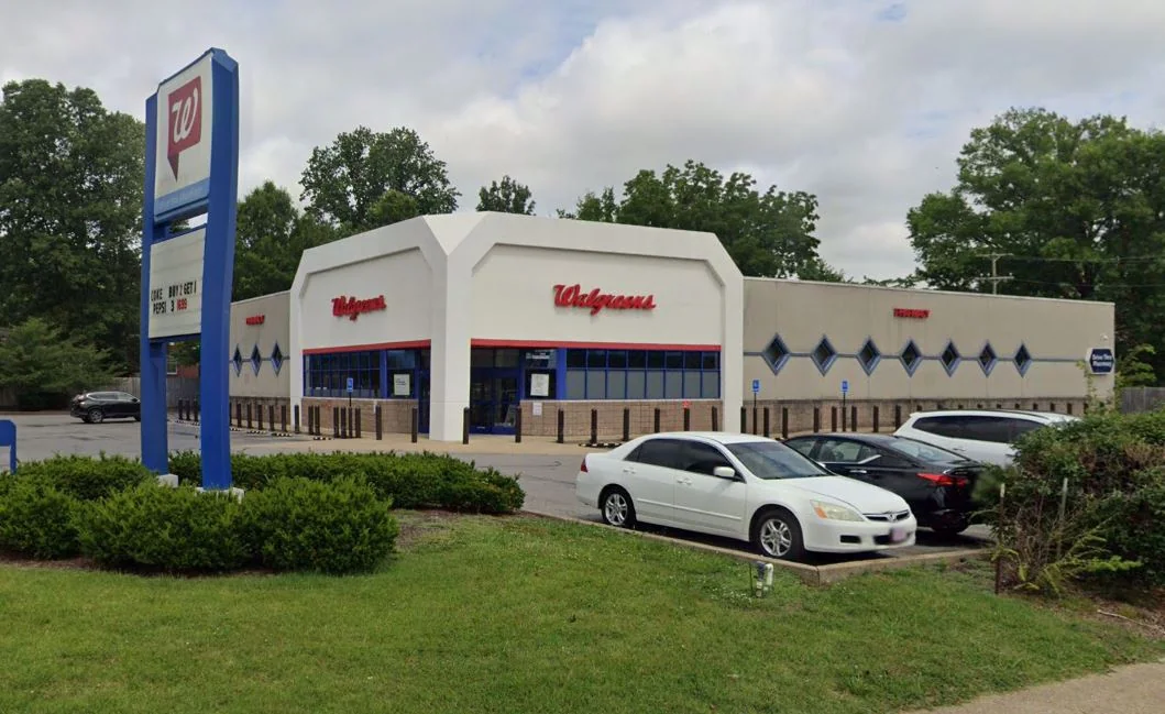 Freestanding Building with Drive-Thru — Lease in Franklin, KY, photo 1 of 1