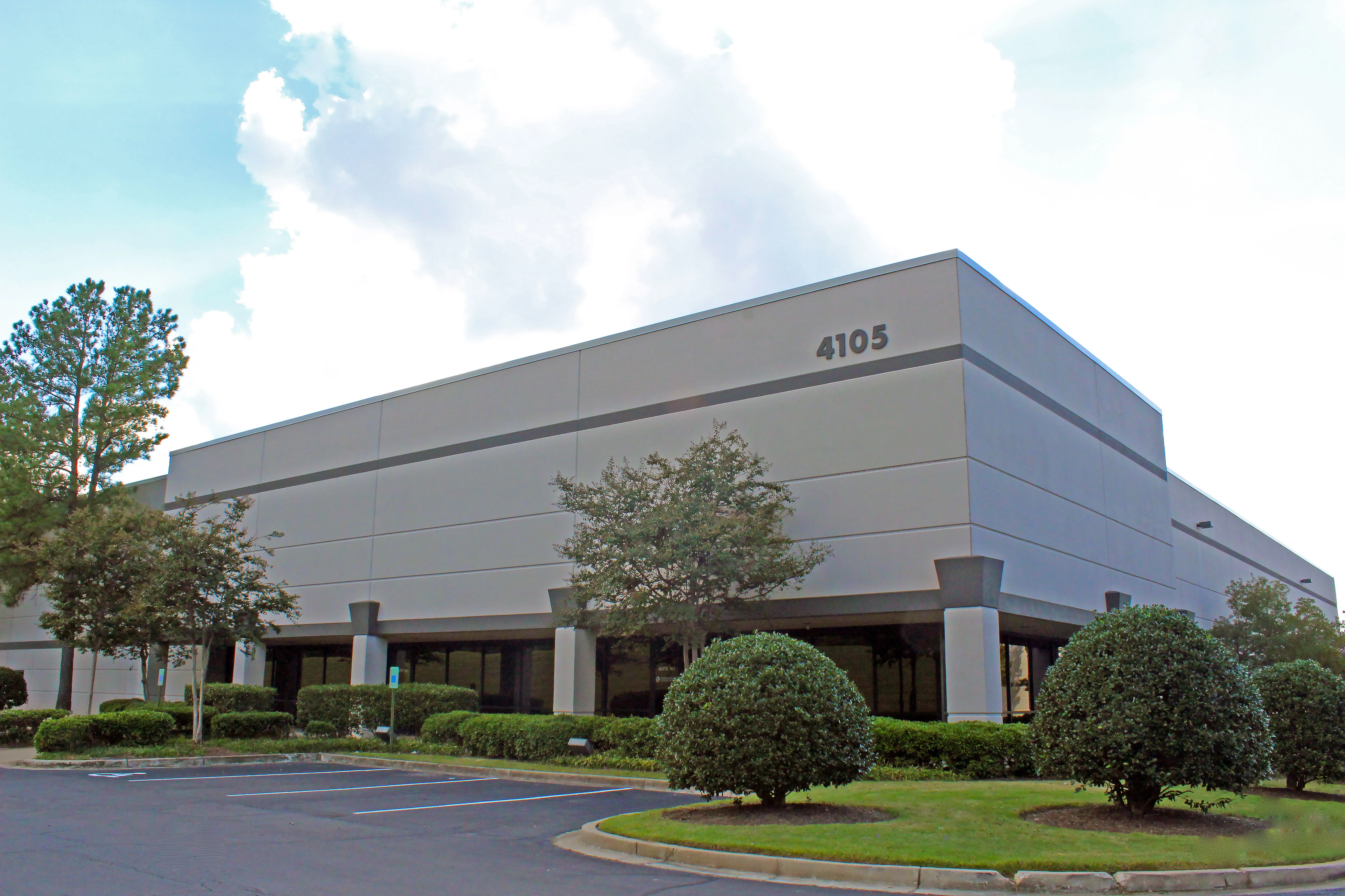 Memphis Distribution Center — Lease in Memphis, TN, photo 1 of 2