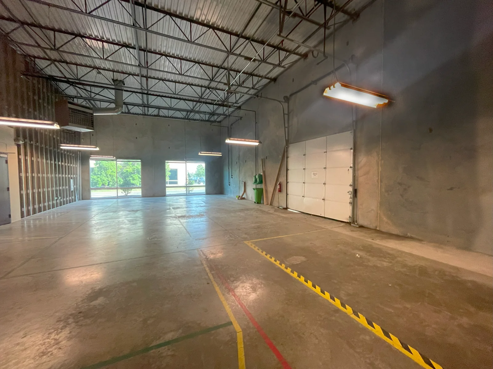2240 Ball Dr — Lease in St. Louis, MO, photo 2 of 3