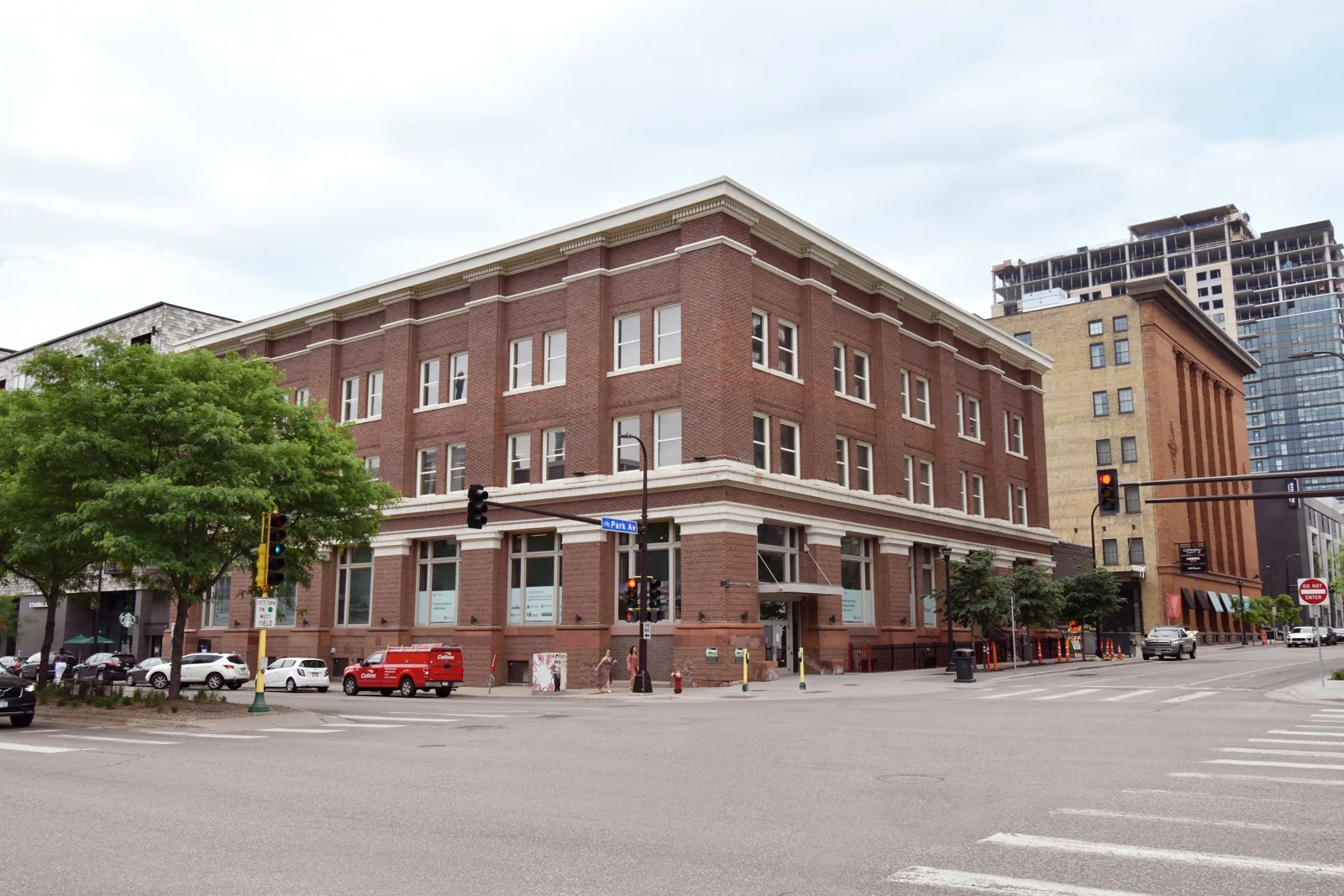 J.I. Case Building — Lease in Minneapolis, MN, photo 1 of 1