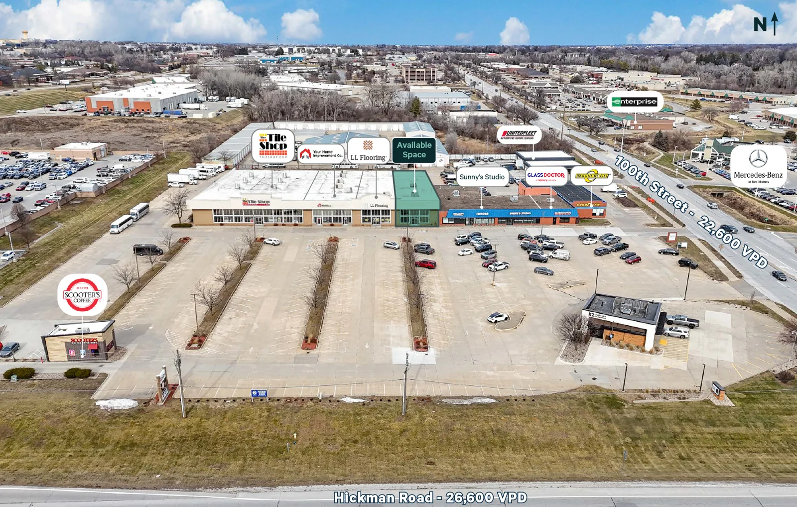 Hickman Road Retail Showroom — Lease in Urbandale, IA, photo 2 of 3