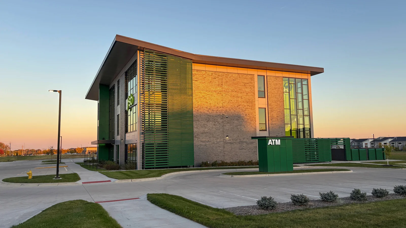 9750 University Avenue — Lease in Clive, IA, photo 4 of 8