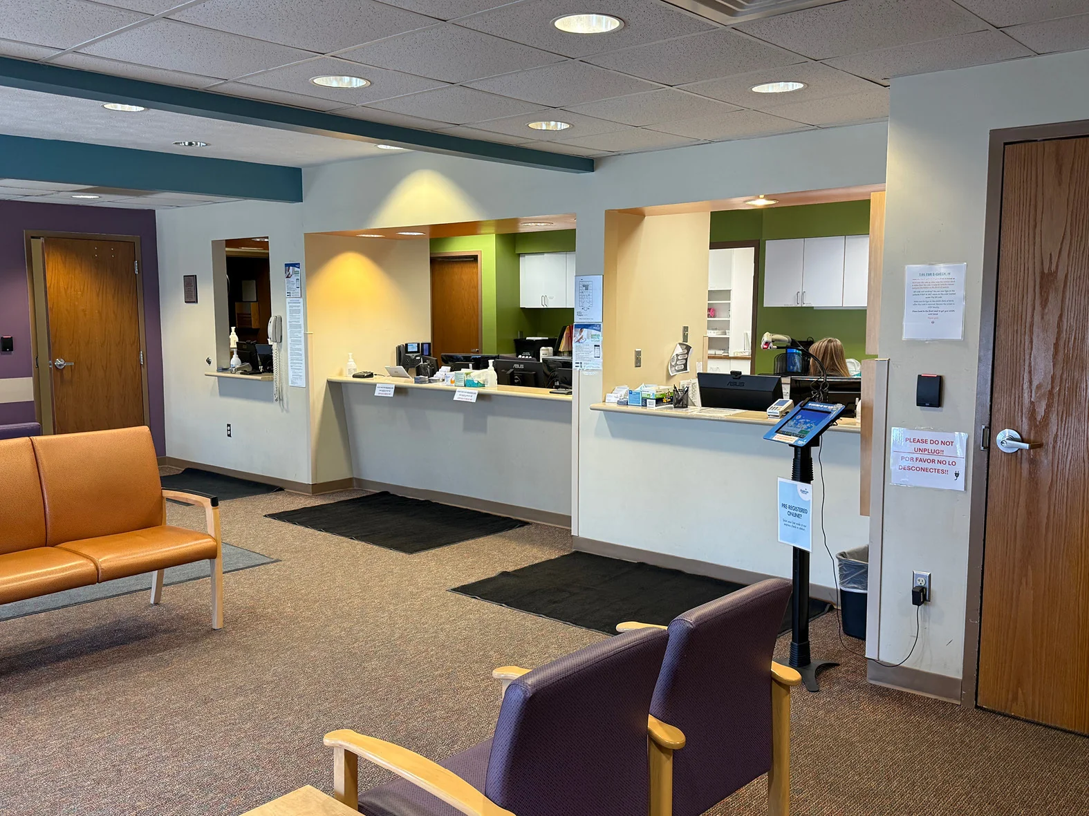 Office in Omaha, NE — Sale in Omaha, NE, photo 2 of 8
