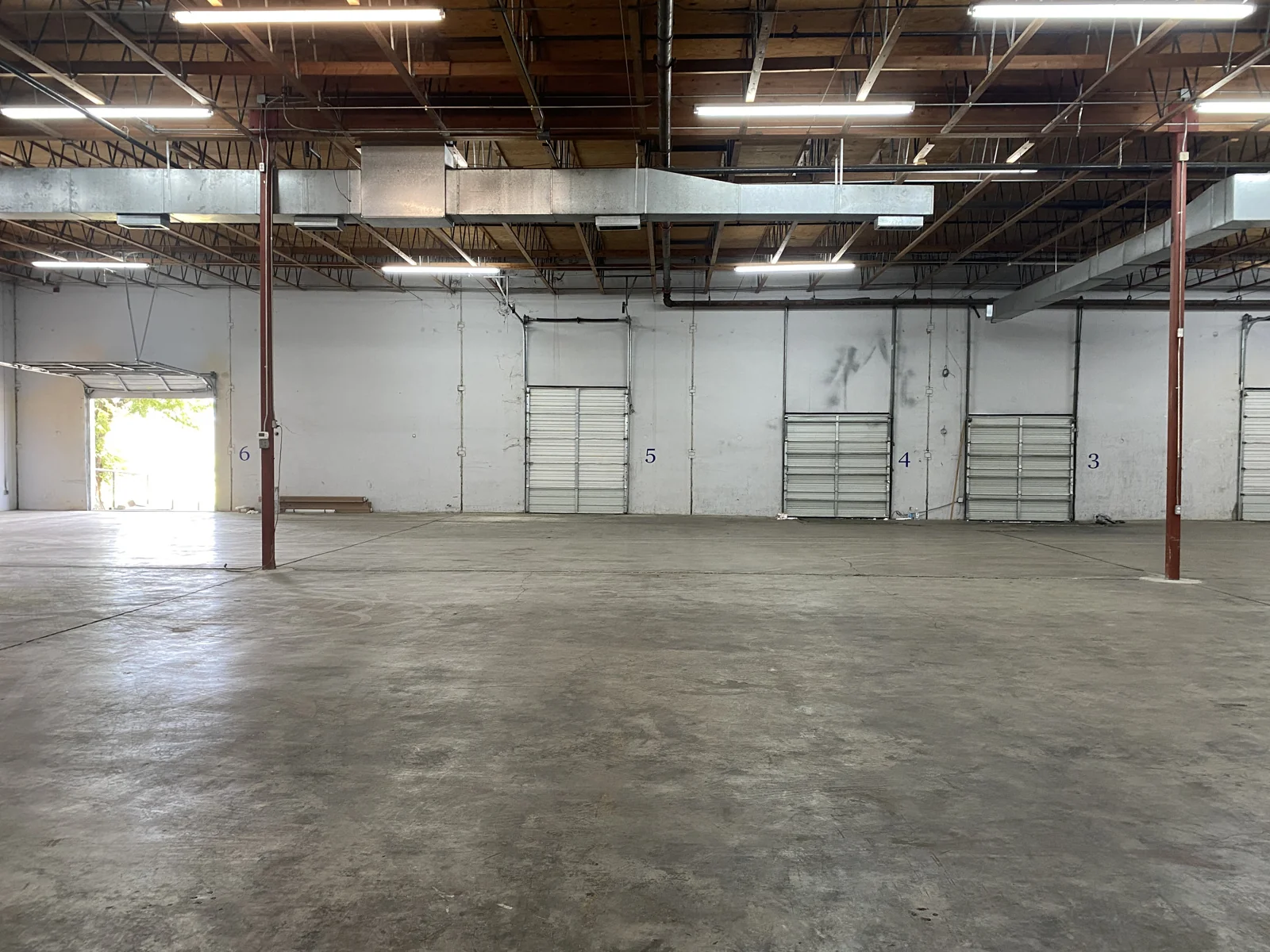 Industrial in Tulsa, OK — Lease in Tulsa, OK, photo 2 of 8