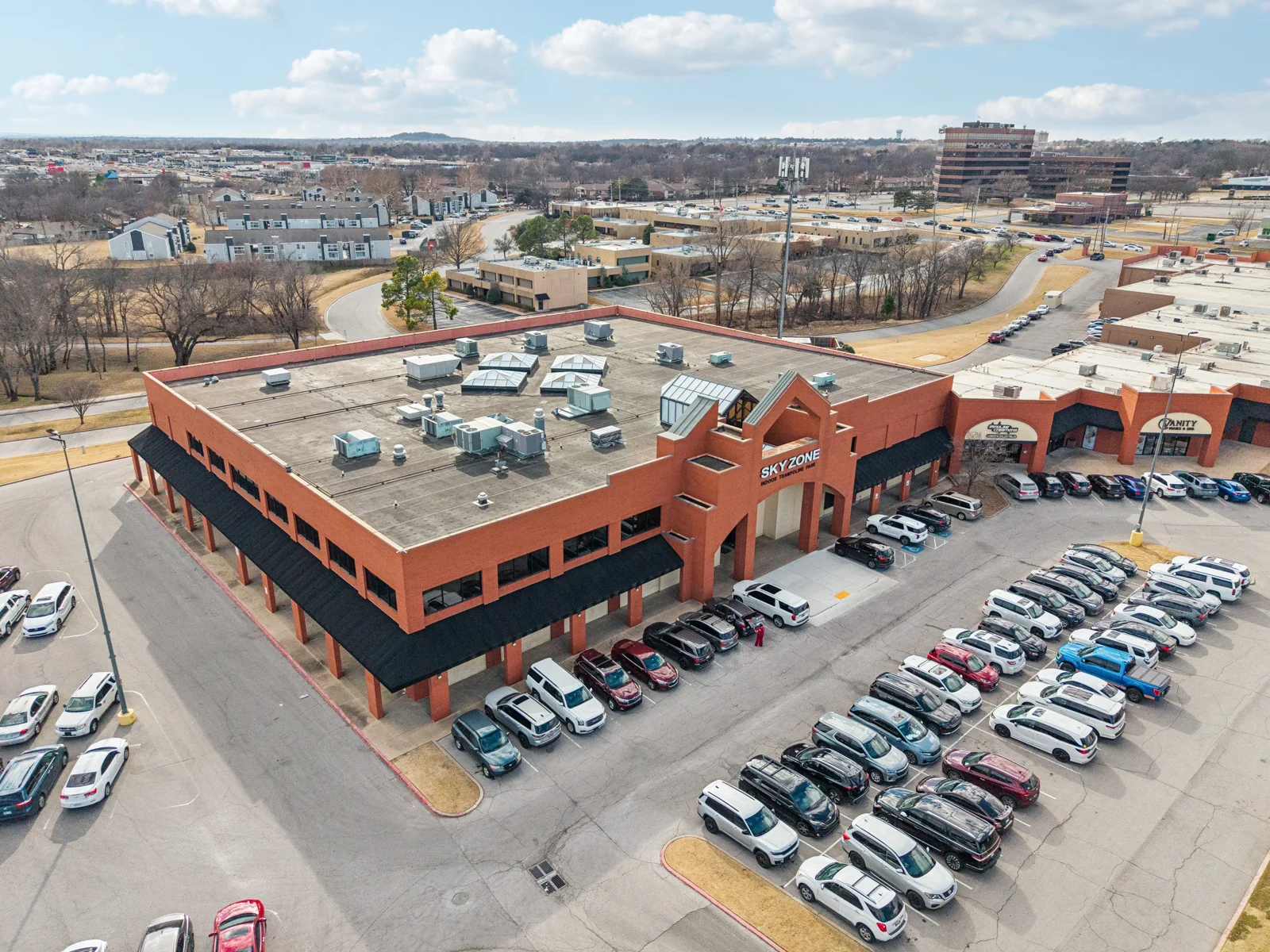 Manchester Square — Lease in Tulsa, OK, photo 3 of 8
