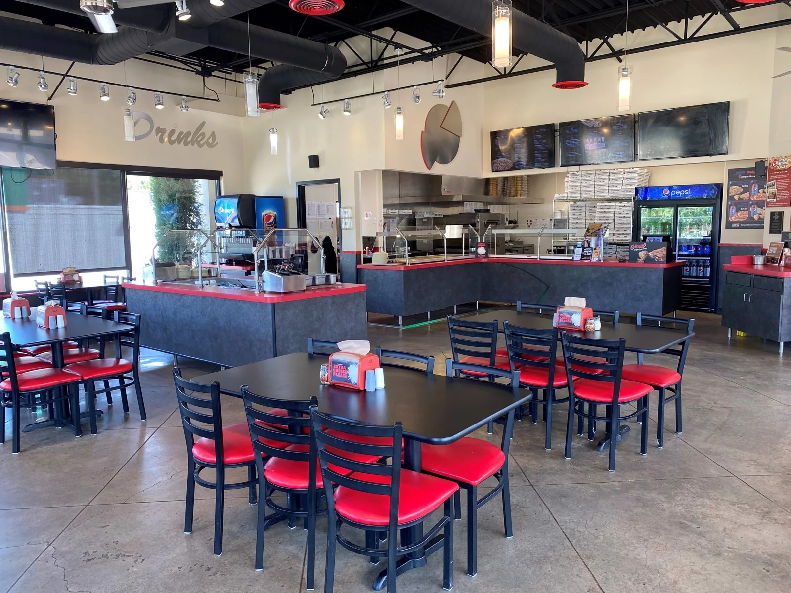 Freestanding Restaurant — Sale in Tulsa, OK, photo 2 of 4