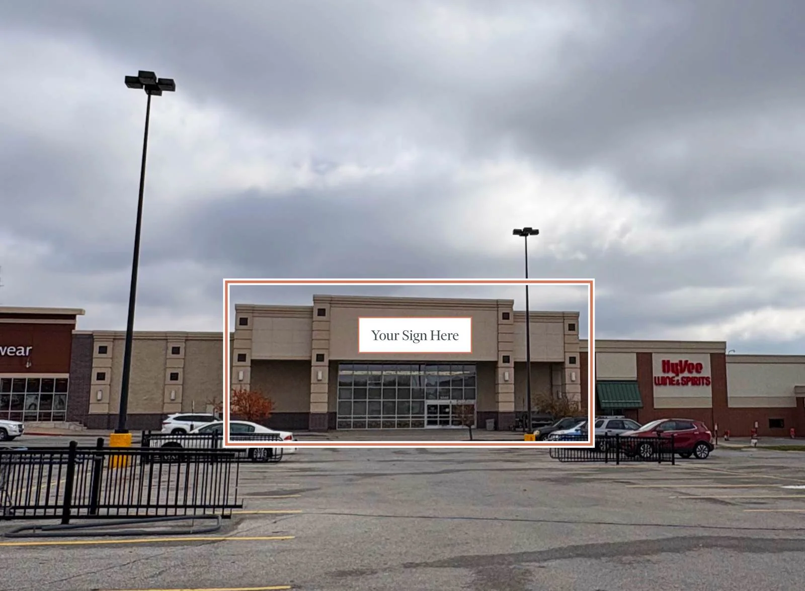 Rare Junior Box Retail Space — Lease in Lincoln, NE, photo 1 of 4