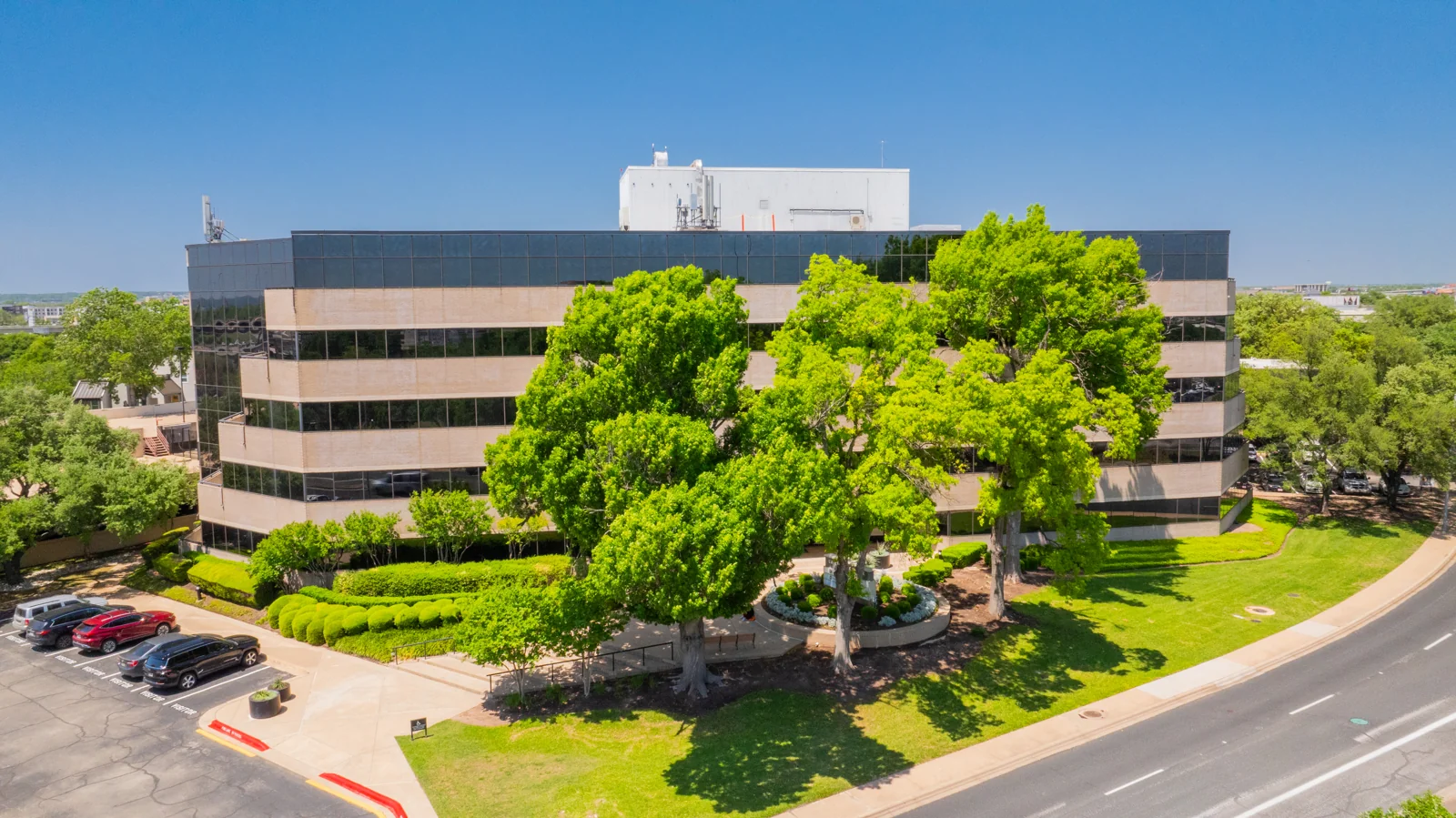 La Costa Centre — Lease in Austin, TX, photo 2 of 5