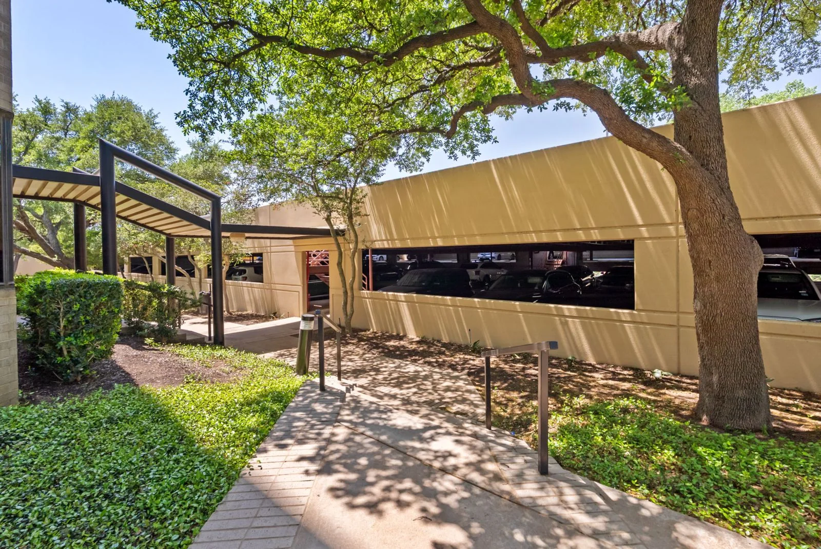 La Costa Centre — Lease in Austin, TX, photo 4 of 5