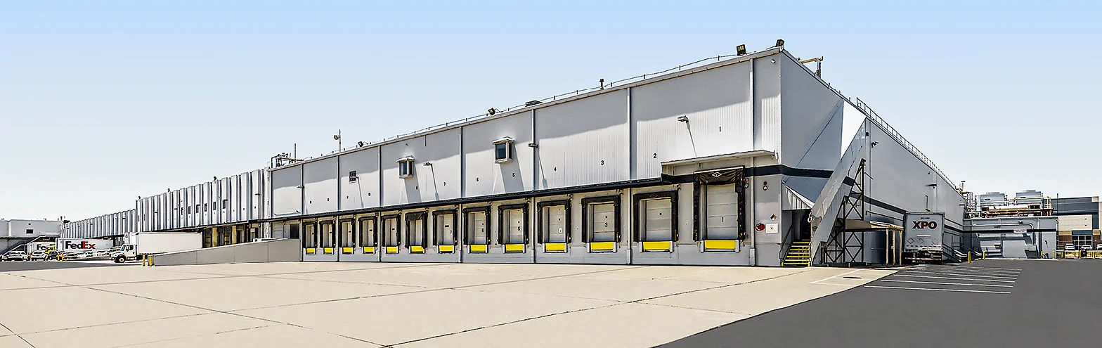 Denver Commerce Center — Lease in Denver, CO, photo 3 of 3
