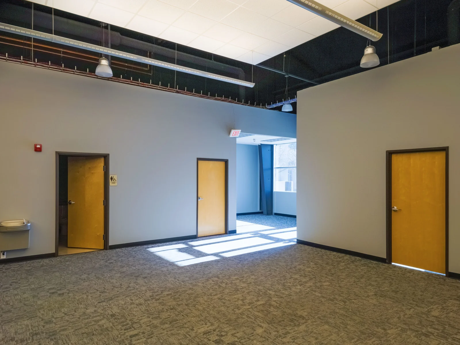 Office/Flex/R&D For Sublease — Lease in Albuquerque, NM, photo 5 of 8