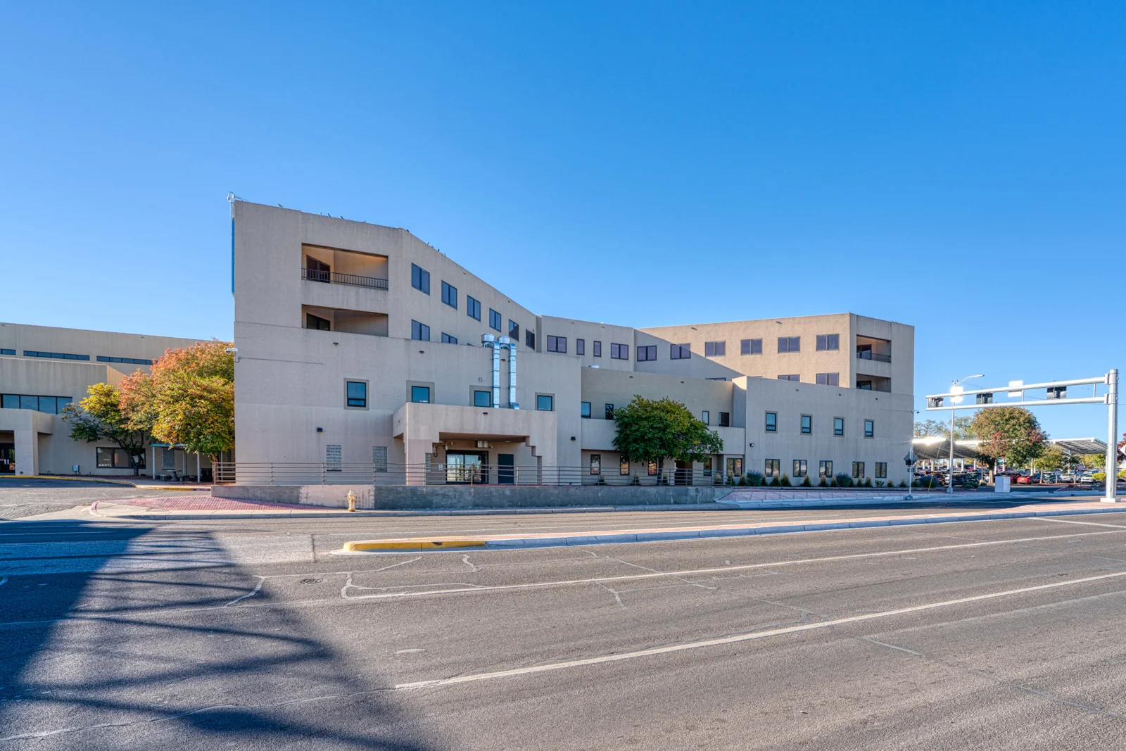 Gateway Center — Lease in Albuquerque, NM, photo 3 of 8
