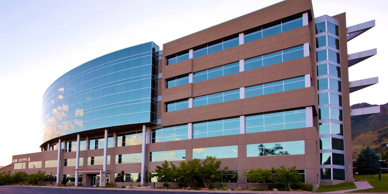 Old Mill Corporate Center IV - photo 2 - Salt Lake City, UT