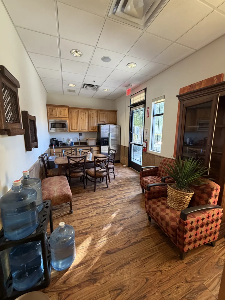 Red Mountain Weight Loss — Sale in Glendale, AZ, photo 5 of 7