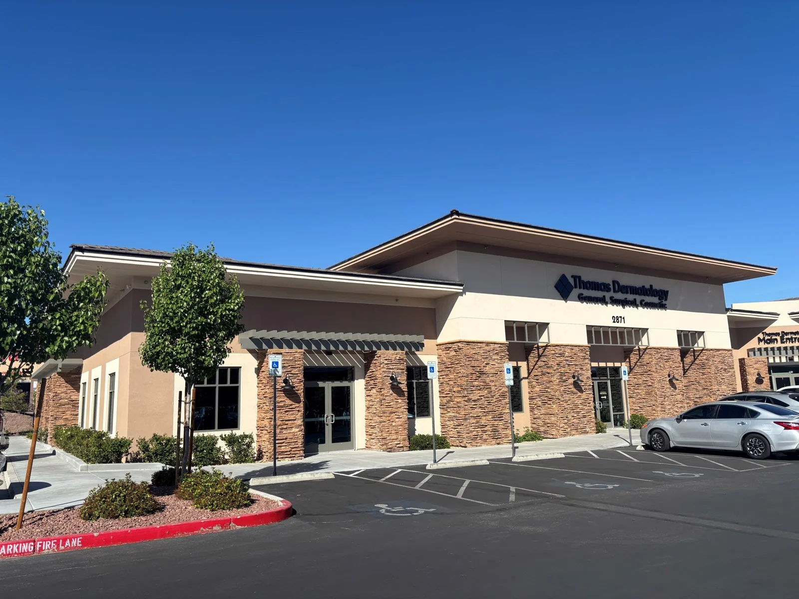 2871 St. Rose Parkway — Lease in Henderson, NV, photo 2 of 8
