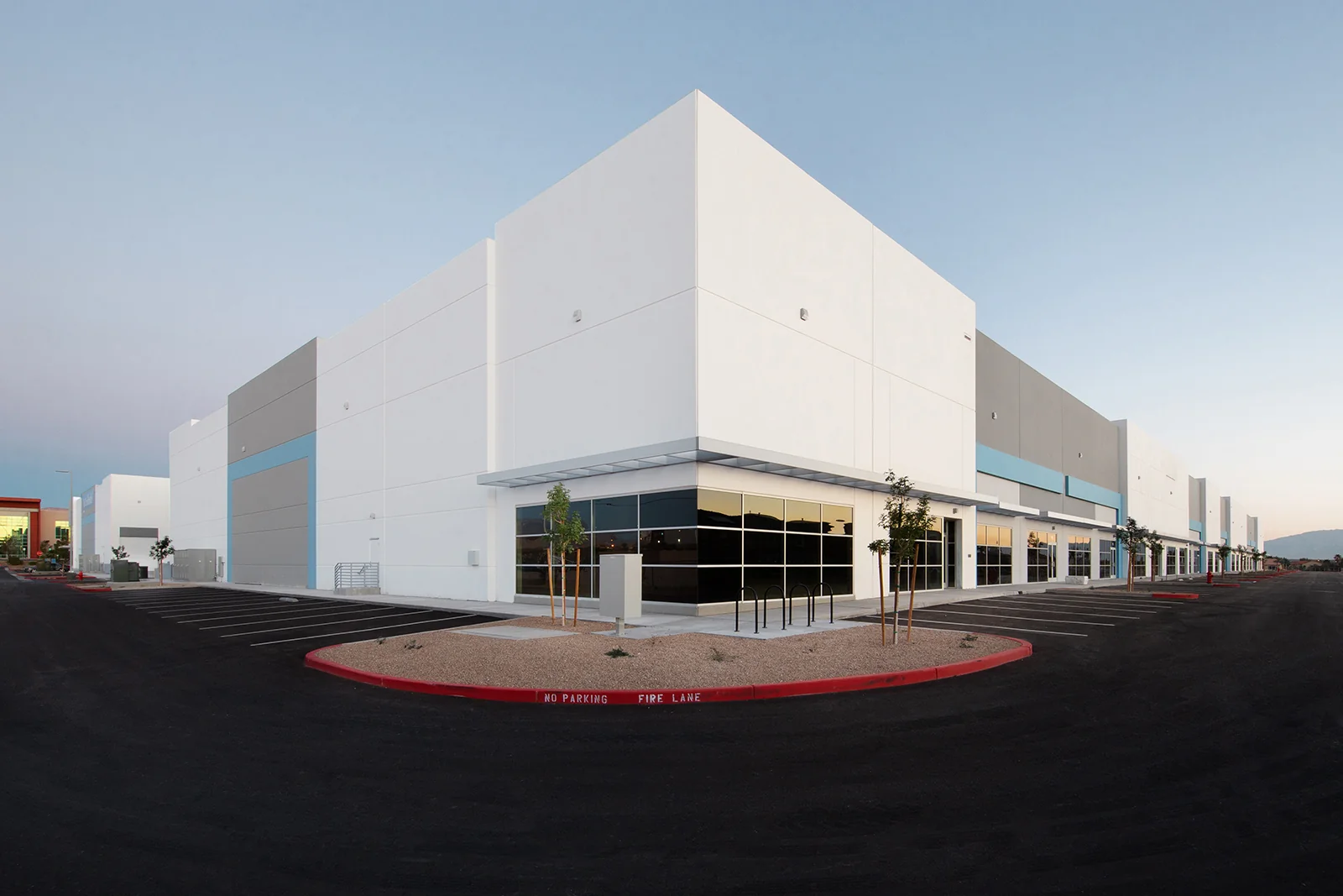 Pioneer Business Center — Sale in Las Vegas, NV, photo 2 of 8