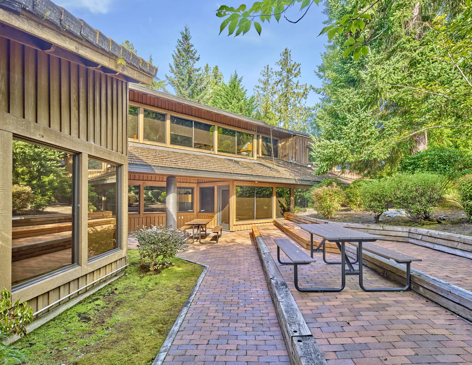 Bellewood Office Properties — Sale in Bellevue, WA, photo 2 of 8