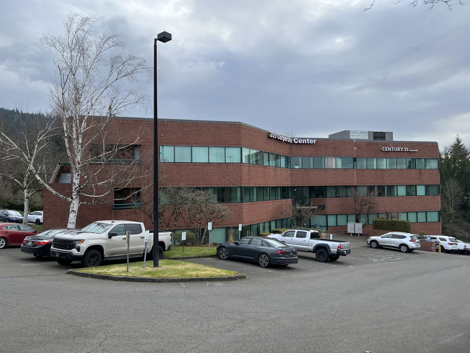 205 Corporate Center — Lease in Clackamas, OR, photo 1 of 1