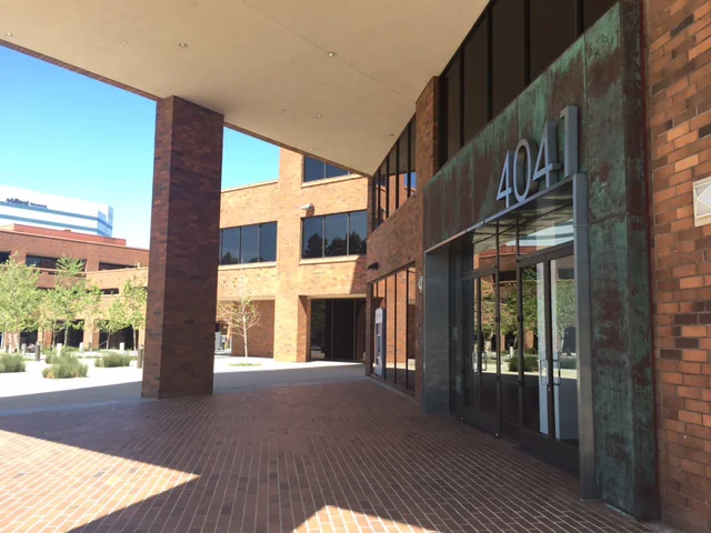 Redstone Plaza — Lease in Newport Beach, CA, photo 1 of 4