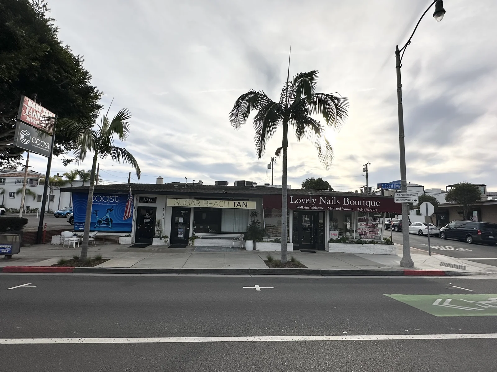 3707 E Coast Hwy & 340 Poinsettia Ave, Corona Del… — Lease in Newport Beach, CA, photo 1 of 3