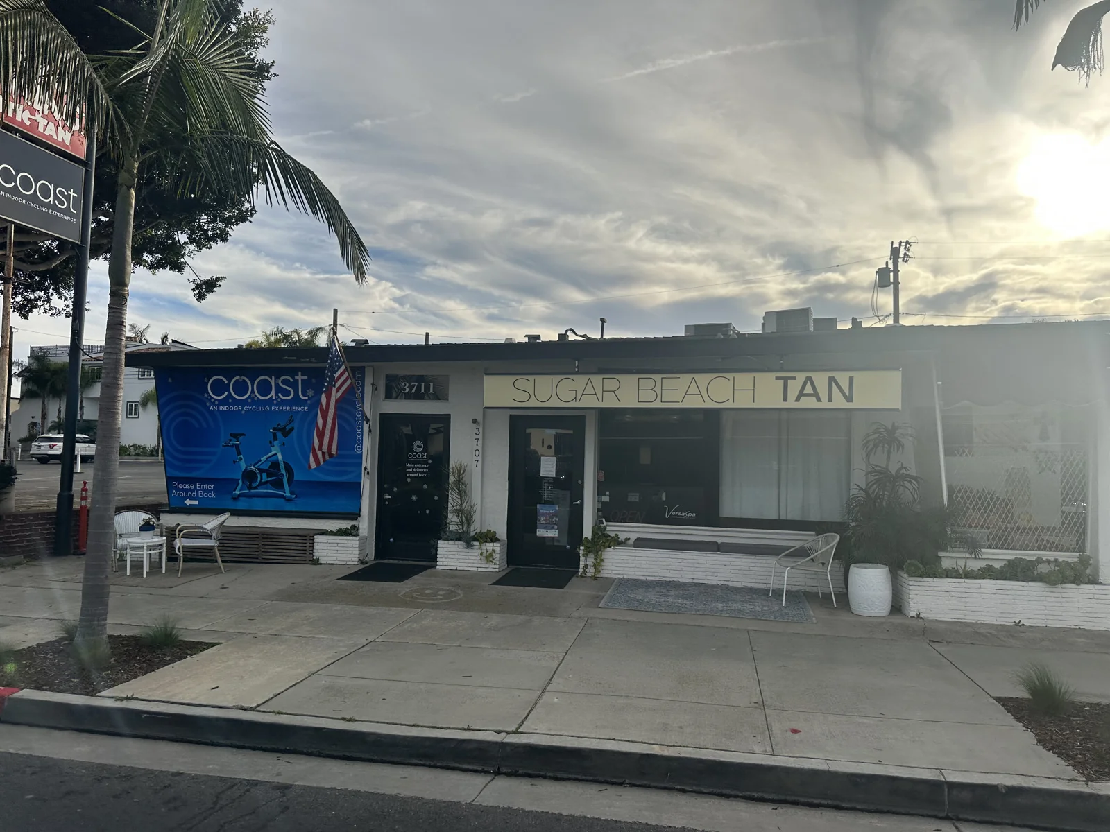 3707 E Coast Hwy & 340 Poinsettia Ave, Corona Del… — Lease in Newport Beach, CA, photo 2 of 3