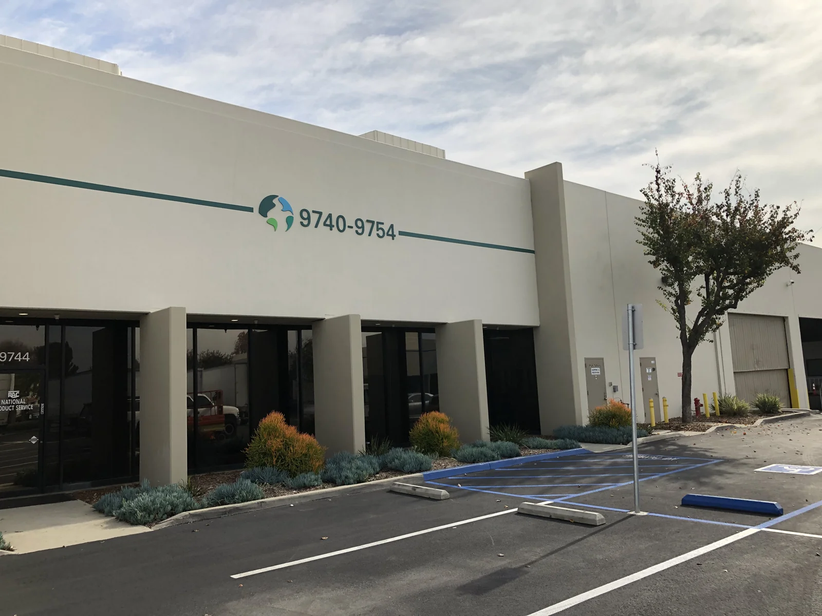 Prologis Mid-Counties Business Park — Lease in Santa Fe Springs, CA, photo 1 of 2