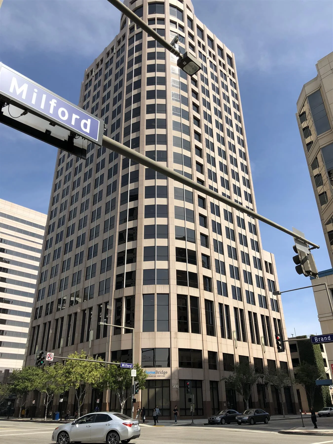 Retail in Glendale, CA — Lease in Glendale, CA, photo 2 of 8