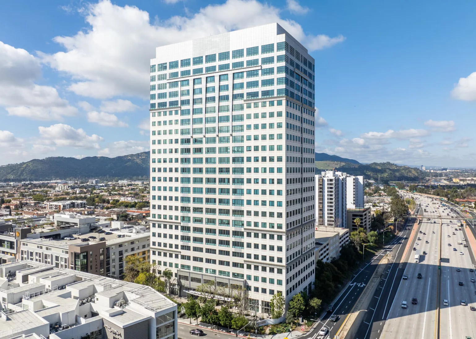 Glendale Plaza — Lease in Glendale, CA, photo 1 of 1