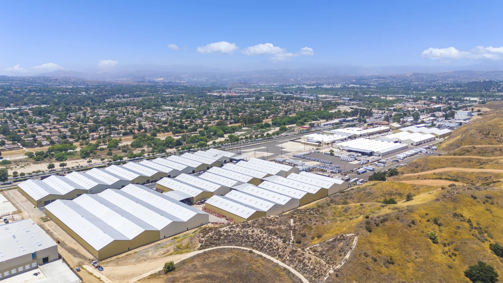 Land in Santa Clarita, CA — Lease in Santa Clarita, CA, photo 2 of 3