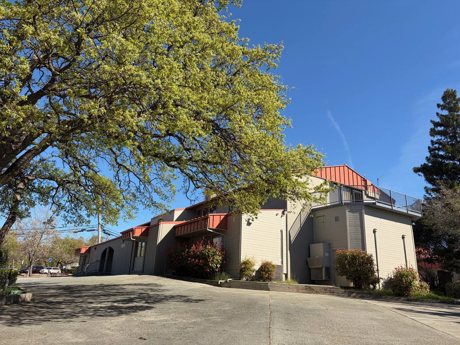11850 Kemper Road — Lease in Auburn, CA, photo 2 of 4