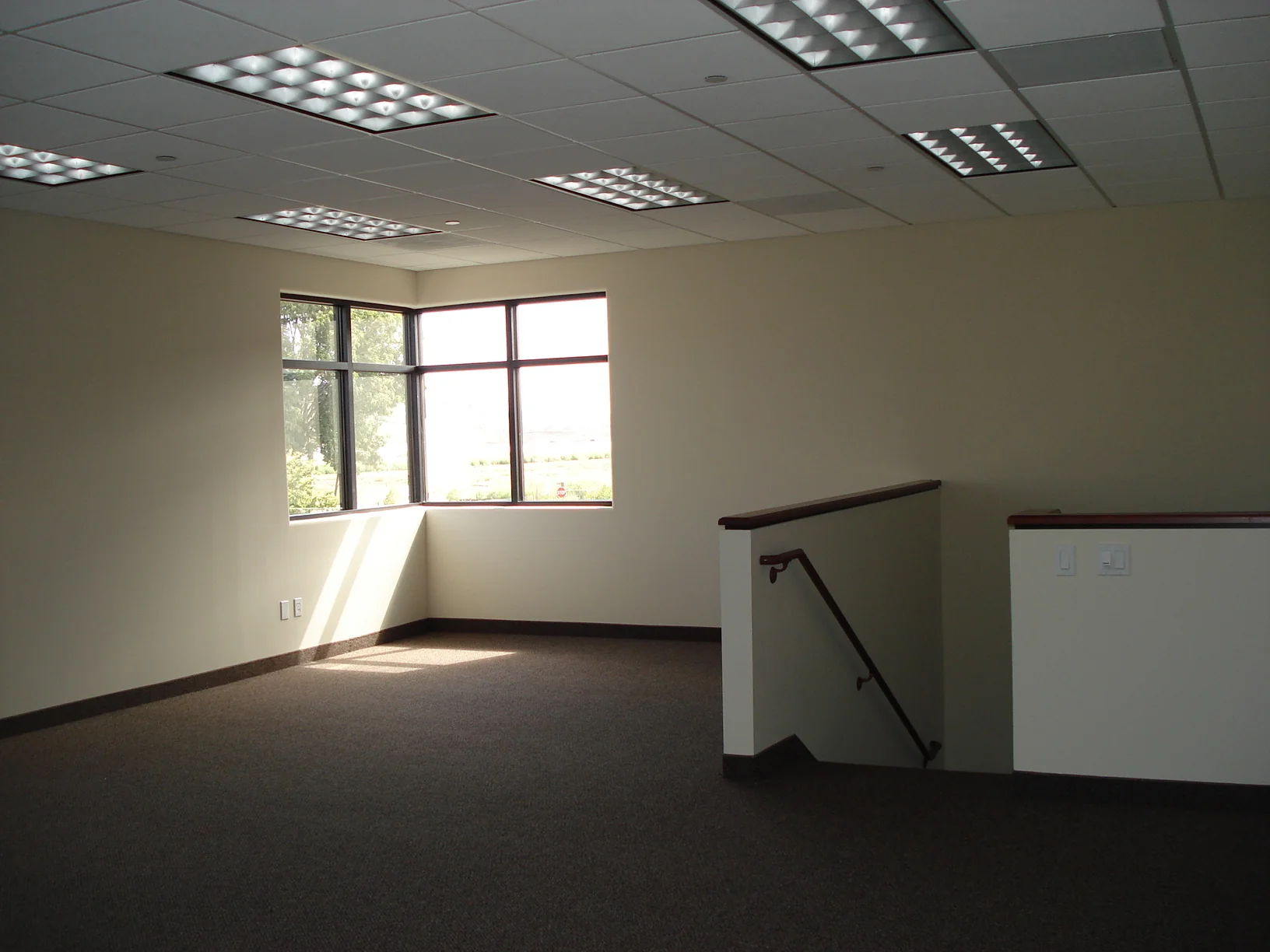 Camarillo Airport Industrial Center — Lease in Camarillo, CA, photo 3 of 8