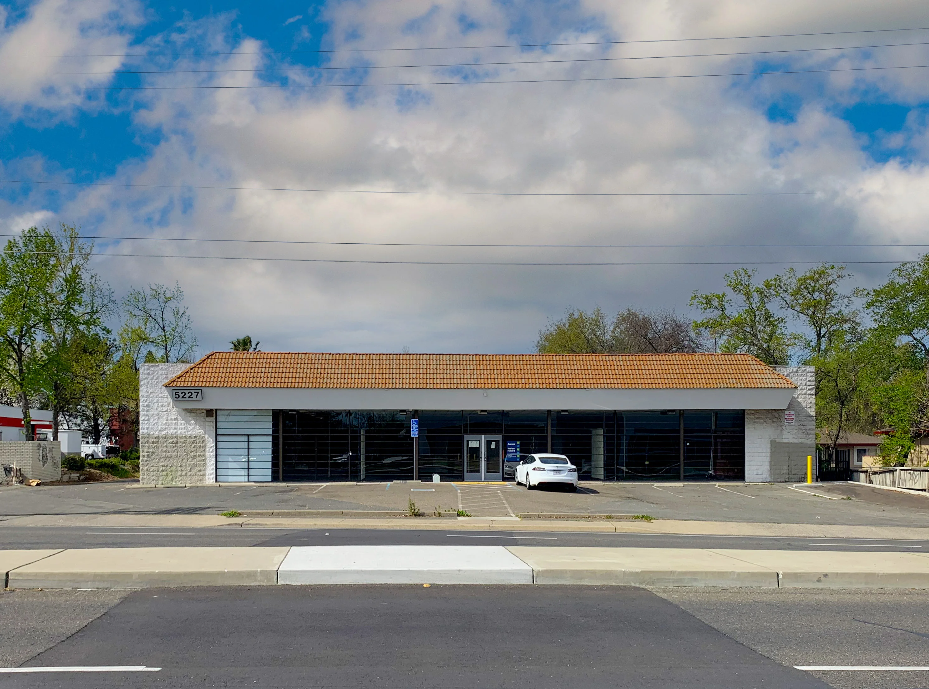 Freestanding Retail Building - photo 2 - Carmichael, CA
