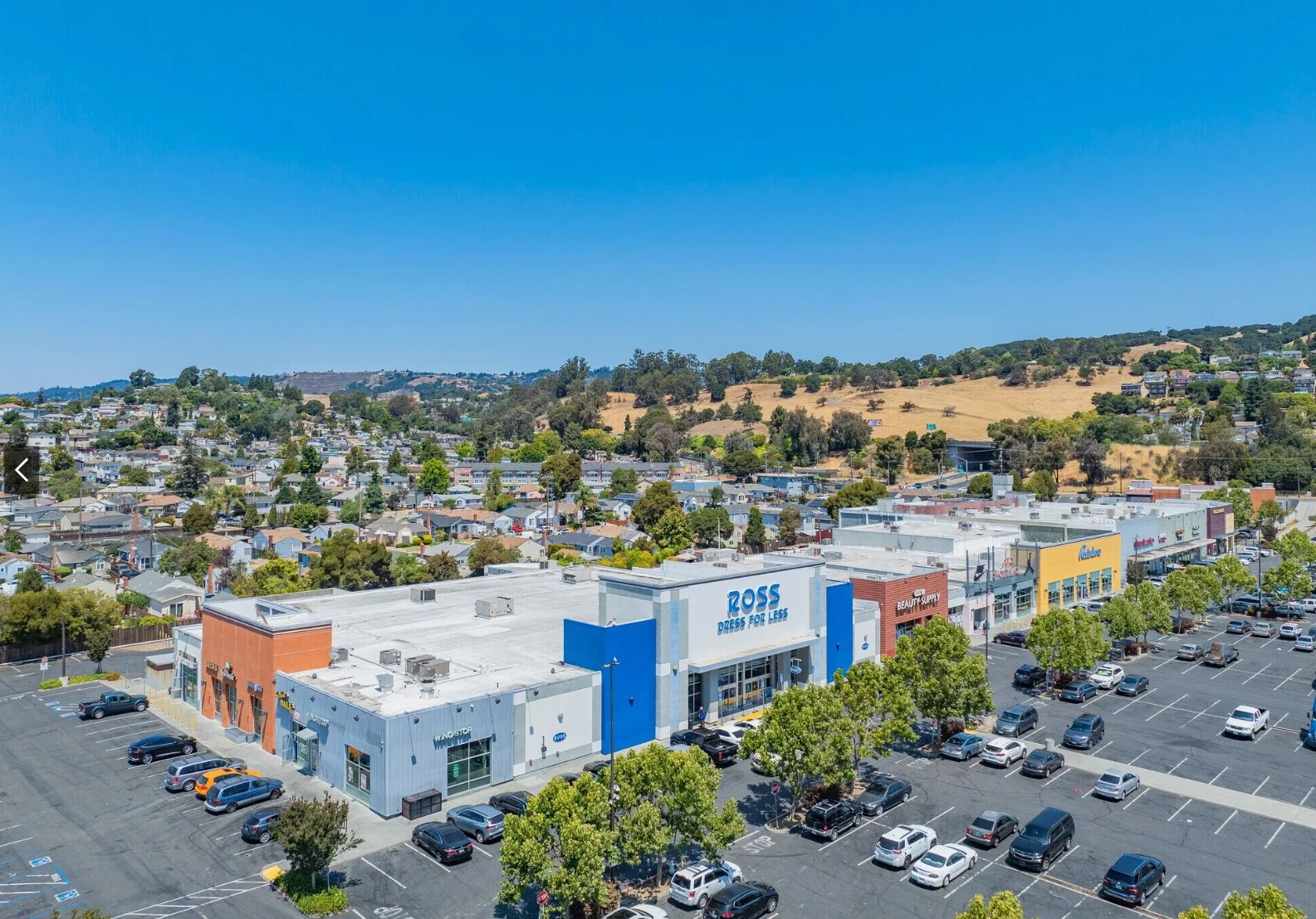 Retail in Oakland, CA — Lease in Oakland, CA, photo 1 of 4