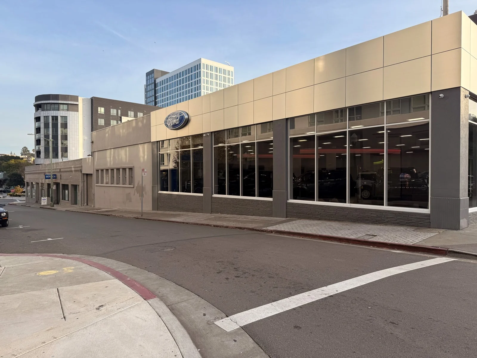 FlexIndustrial in Oakland, CA — Sale in Oakland, CA, photo 1 of 5